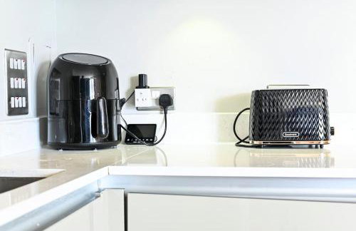 Stylish 2 bed 2 bath apt in Wembley - Foto 33