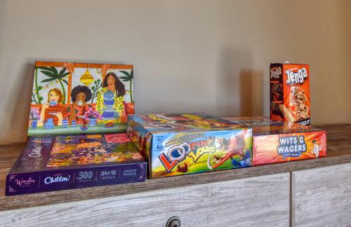 Windtree Retreat Hot Tub Pet-Friendly Fire Pit Near Downtown - Foto 19