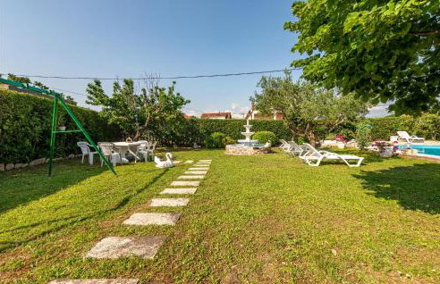 Four-Bedroom Holiday Home Lovinac With An Outdoor Swimming Pool 09 - Foto 26