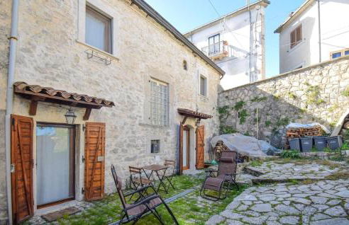 4 Bedroom Stunning Home In Montenero Val Cocchiar - Foto 1