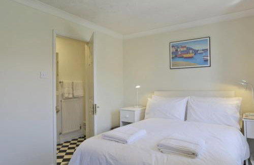 Sparrows, Wangford nr Southwold - Photo 4