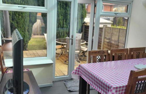 Cottage - Sleeps 4 - Garden - Parking - Foto 6