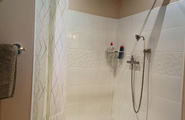 Grand studio et jacuzzi extérieur - Foto 13