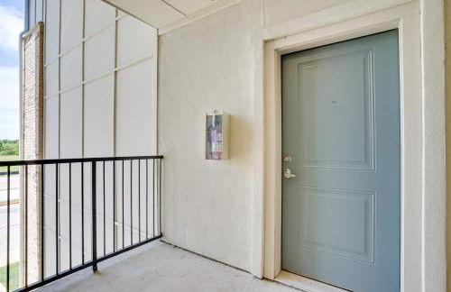 Commute to Fort Worth Newly Built Apt with Pool - Foto 21