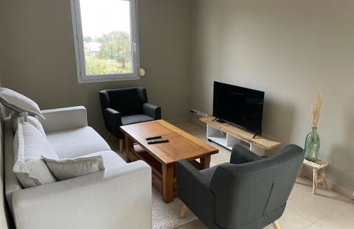 Appartement 3 chambres et 2 Parkings - Foto 13