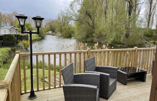 Beautiful and Tranquil Lakeside Lodge - Sleeps 5 - Foto 20