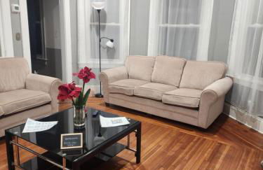 downtown and secluded - Foto 48