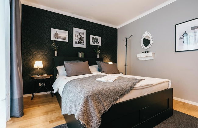 YoHome - Luxury Downtown Apartment - Photo 5