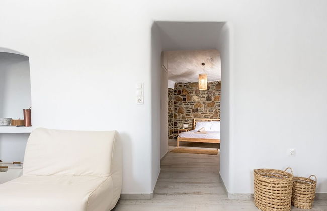 Salty Caves Apartments Milos - Photo 13