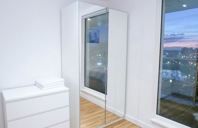 Bright 2BR Apartments Quays - Foto 7