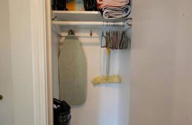 Cozy house near Lake Erie, 10 minutes to Downtown. - Foto 14