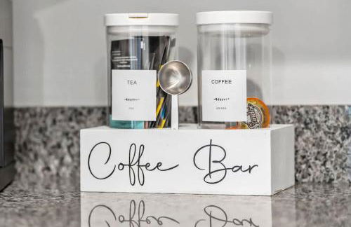 Bolingbrook King Bed 7 min to Hwy & Mall - Foto 17