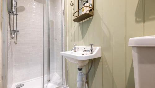 Beautiful 2 Bedroom Cottage in the Cotswolds - Foto 2