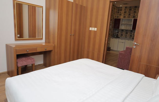 Malath Raqi - Foto 11