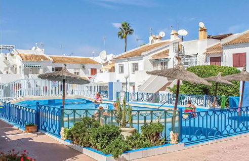 1 Bedroom Nice Apartment In Torrevieja - Foto 1