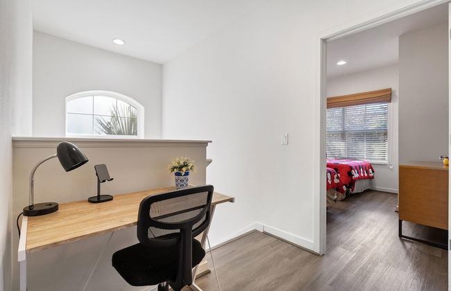 Private Hot Tub 3-bedroom 8 Miles From Disney - Photo 54