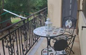 House on the road - Photo 3
