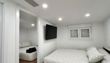 AeroSuites202 Alojamiento Madrid - Photo 2