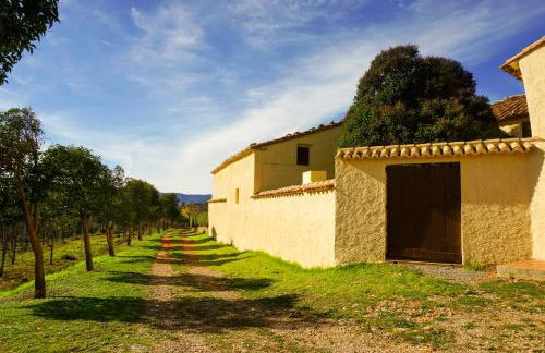 Masía Finca La Sazadilla con Piscina - Foto 3