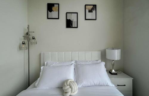 West Loop - City Views With In & Out Parking 2 - Photo 67