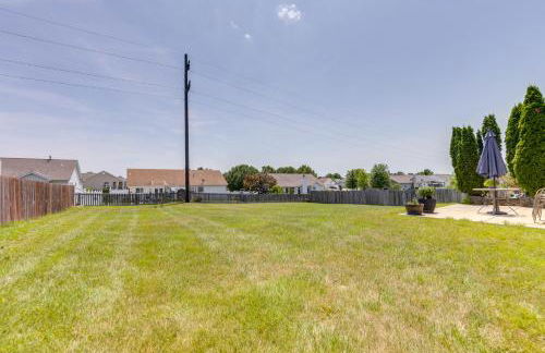 Families Welcome! Spacious OFallon Home with Yard - Foto 29