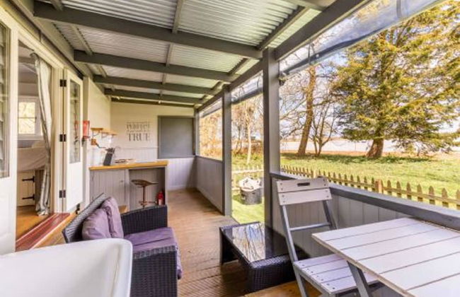 Host Stay The Hartley Hut - Foto 1