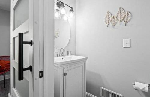 Spacious 4 Bedroom Sleeps 10 with Sauna and Hot Tub - Foto 15