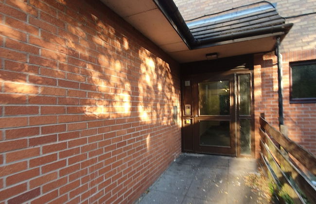 Stunning 1-bed Apartment in Walsall - Foto 23