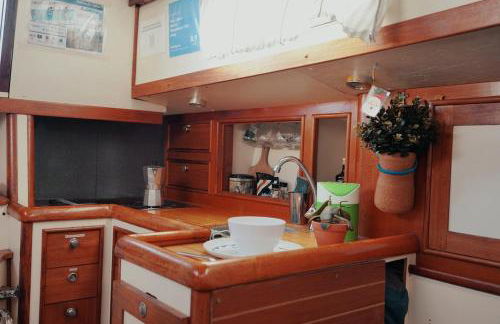 Cozy Lisbon Marina Sleepaboard - Sail Away - Foto 14