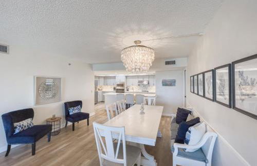 Luxury, Direct Oceanfront Unit and Balcony, Northeast Corner, Heated Pool, Garage Parking - Photo 11