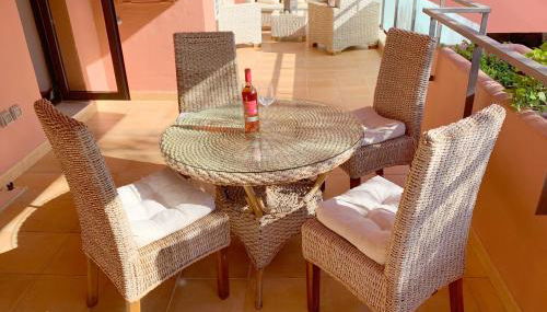 Salinas. Apartment for 4. Terrace/Parking/Pools/Gym/4mins beach - Photo 4