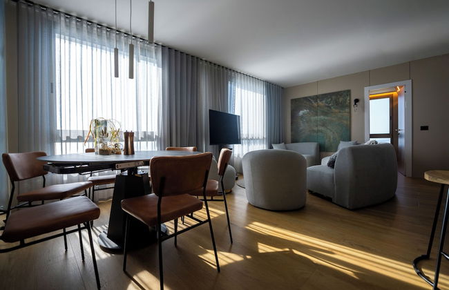 Panoramic Sea View Luxury Suite - Photo 16