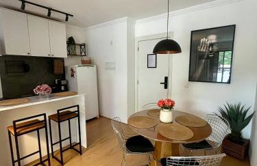 Aconchego e localização, a 10 minutos de CAMINHADA da praia e a 26 minutos de carro do RIR26, com vaga de garagem e 2 banheiros para maior conforto dos nossos hóspedes - Foto 2