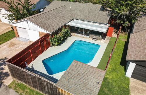 Cozy 5BR Pool House with Hot Tub Near The Lake - Foto 40