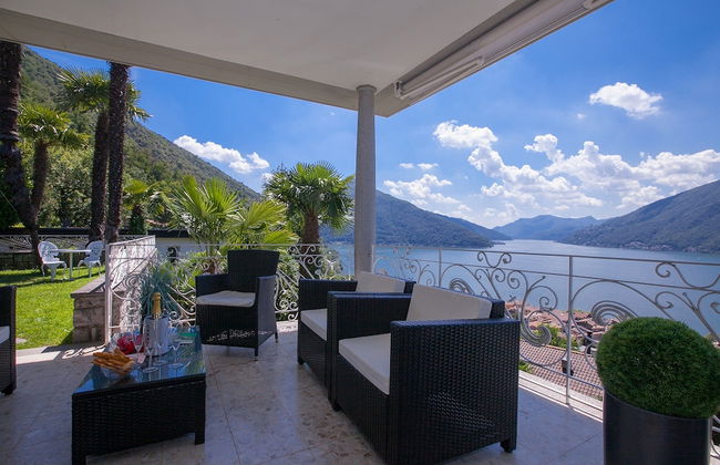 Villa in Bissone with swimming pool and garden - Photo 10