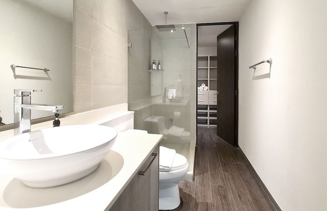 BEE Suites Santa Ana - Foto 39