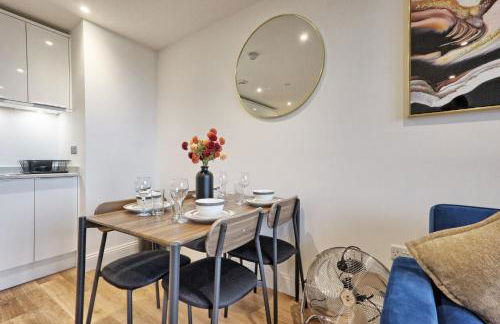 Homely & Lush 1 Bed Apartment at Trinity Point Gravesend, Suitable for Long Stay and Short Stay - Foto 23