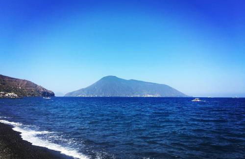 NerOssidiana sul mare di Lipari - Foto 11