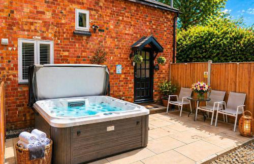 Arden Hill Farm House - Sleeps up to 16 - Snooker Table - HOT TUB - Foto 42