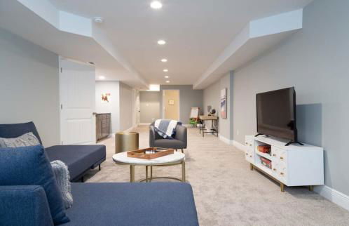 Lovely Modern 3BR-3BA Grove Home ABODEbucks - Photo 41