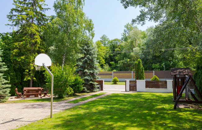 4 bedroom Apartment in Balatonszárszó with garden and terrace - Photo 3