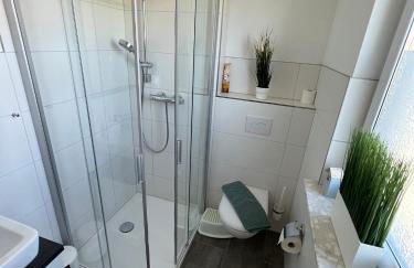 Doppelhaushälfte mit Terrasse - Foto 18