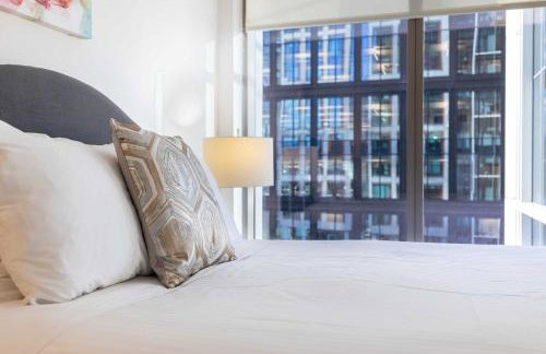 Entire Apt Downtown Seaport with Pool - Photo 11