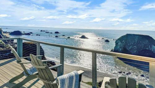 Seaside Elegance Oceanfront Escape with 3 Suites - Foto 5