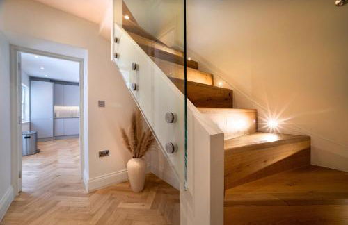 The Heart of Westminster - Photo 14