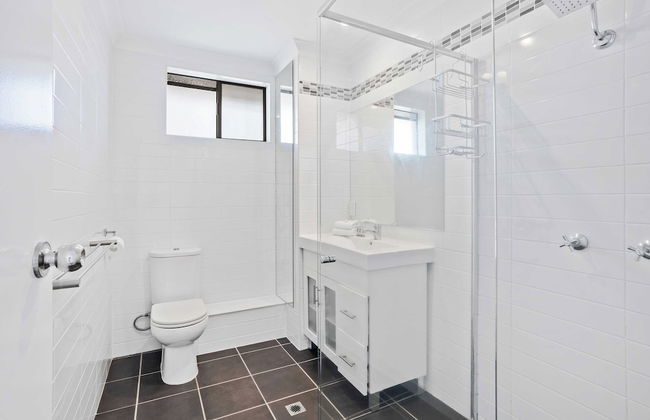 Little Palms by Burleigh Letting Co - Photo 37