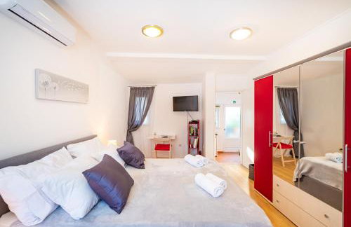 Mediterranean terrace apartment with Bikes & SUP - Photo 17