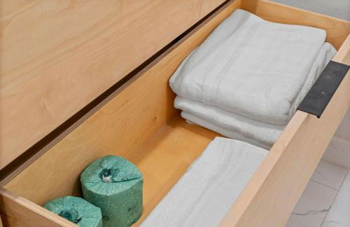 Prime Location - Stylish 1BR Retreat in Bishop Arts - Foto 35