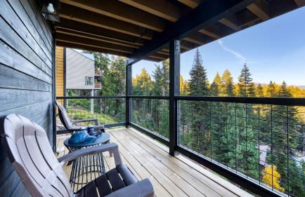 Lake View, Firepit, Game Room Remodeled Lake Tahoe Luxury Cabin by Avantstay - Foto 68