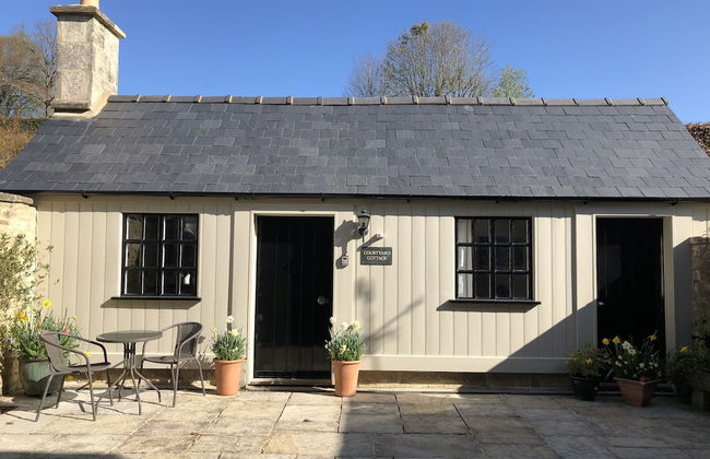 Courtyard Cottage - Adults Only - Photo 1